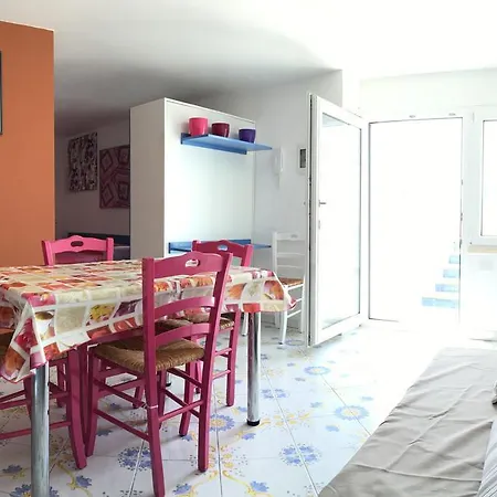 Monolocale Azzurro Торре-Моцца